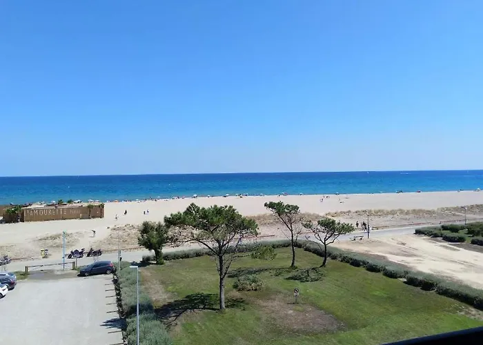 Superbe Face A La A St Cyprien سان سيبريان